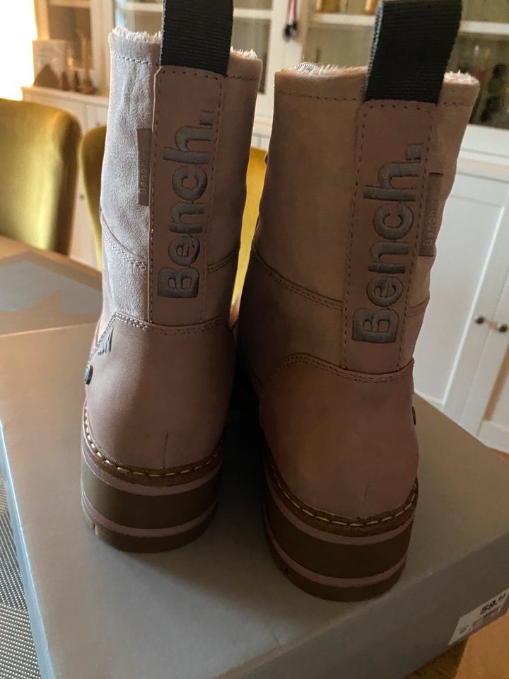 Verkaufe hier meine nie getragenen Boots von der Marke Bench in Flammersfeld