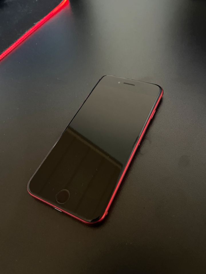 iPhone SE 2020 64GB Rot in Zehnhausen bei Wallmerod