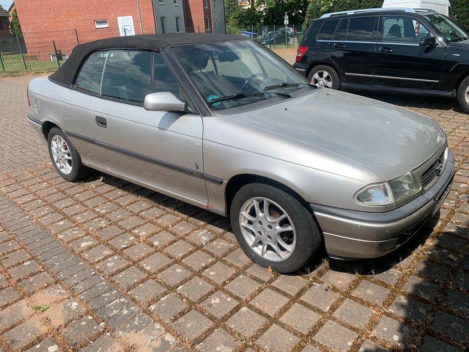 Astra F Cabrio in Hannover