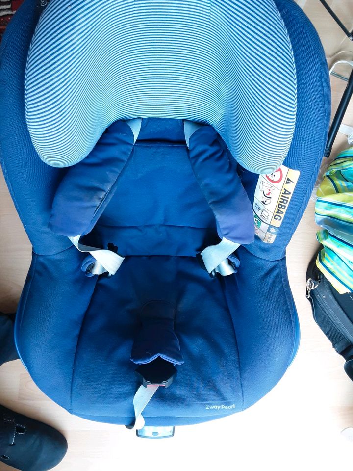 Maxi-Cosi 2wayPearl mit Isofix-Basis 2wayFix in Frankfurt am Main