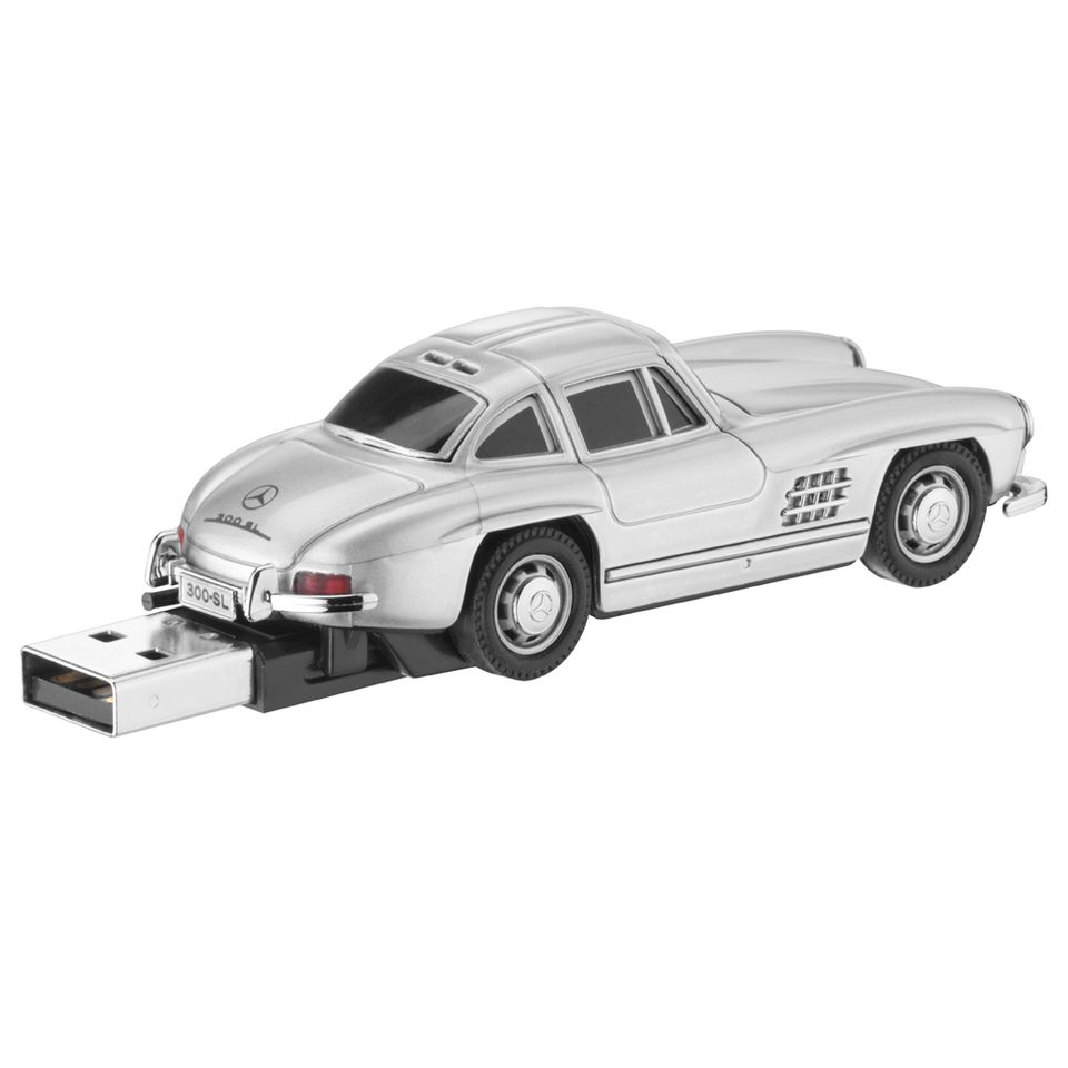 USB-Stick 4 GB Mercedes-Benz original in Grafenau