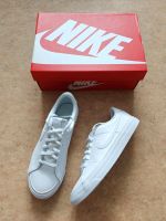 Nike Court Legacy Sneaker in Weiß, Gr 40, Neu! Hessen - Neustadt Vorschau