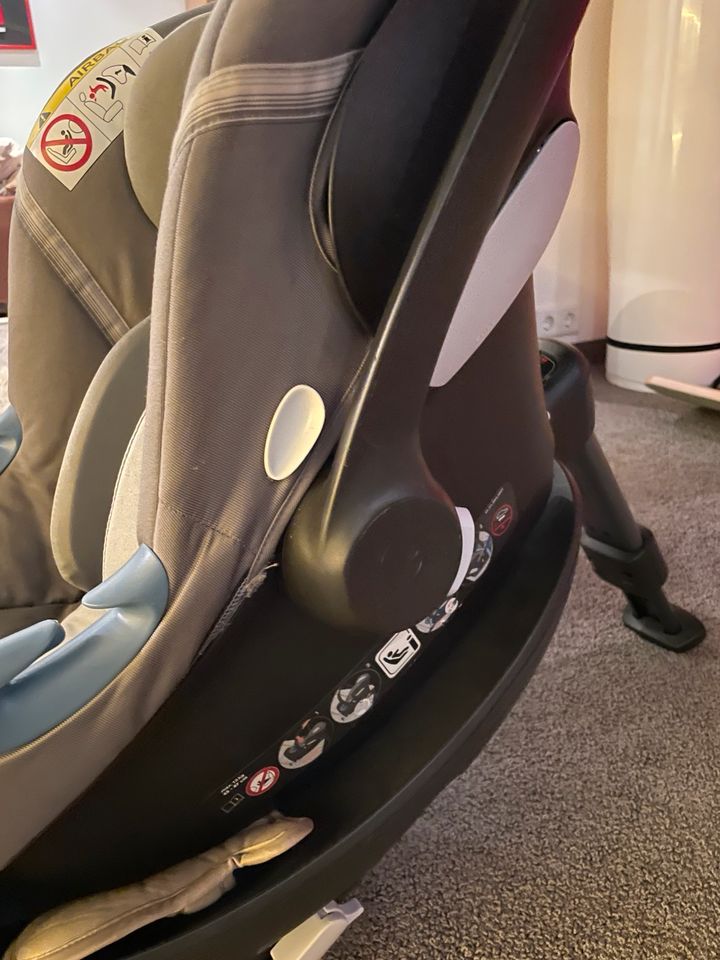 Cybex Babyschale Anton M mit Station in Essen