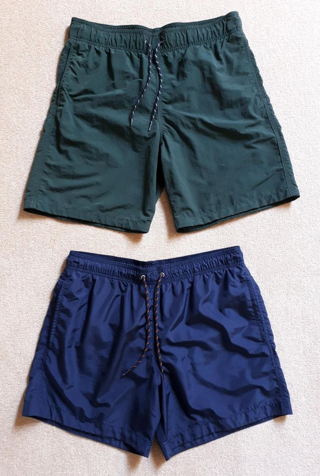 Badeshorts von H&M in Grün und Blau - 2 Stück * neuw. in Scharbeutz