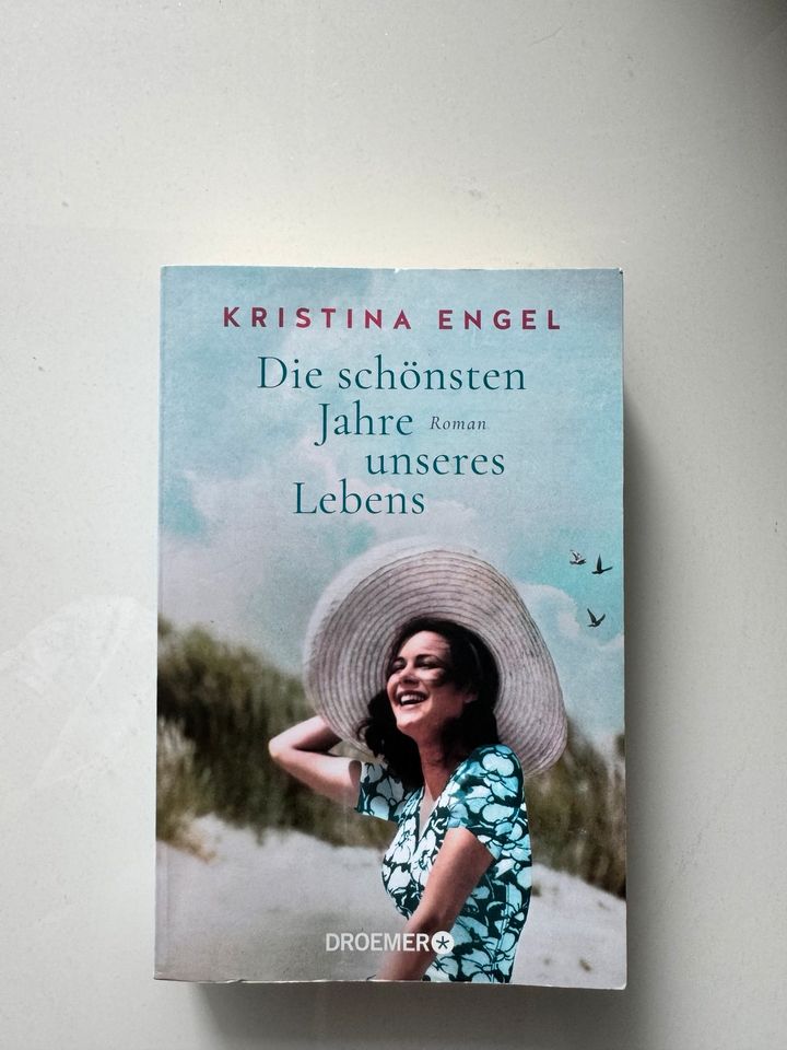 Kristina Engel die schönsten Jahre…➕Nora Roberts Blüte der Tage in Oberhausen