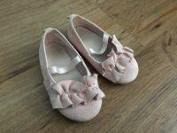 Ballerinas Kinderschuhe mit Rüschen Gr. 23 Hessen - Münzenberg Vorschau