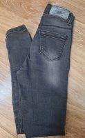 Mädchen Jeans eng  Gr.134 Stuttgart - Bad Cannstatt Vorschau