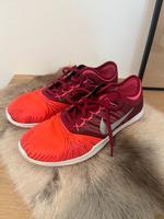NIKE Training Gr. 42 Nordrhein-Westfalen - Rietberg Vorschau