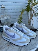 Nike Air Max Dawn White Neu Rheinland-Pfalz - Boppard Vorschau