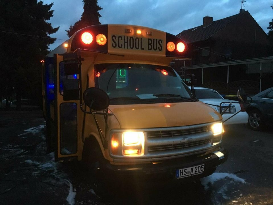 Schoolbus Partybus Mieten in NRW in Erkelenz