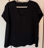 Schwarze V-Ausschnitt Bluse H&M | Größe 38 Hessen - Groß-Gerau Vorschau