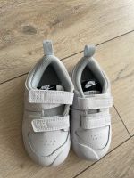 NIKE NEU KINDERSCHUHE SNEAKERS Berlin - Neukölln Vorschau