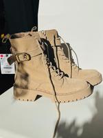 Zara Schnürstiefeletten Schnürer Boots beige Gr. 38 München - Au-Haidhausen Vorschau