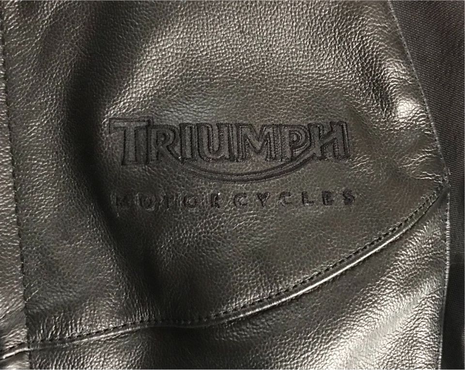 Triumph Motorrad Jacke Leder/Textil neu in Braunschweig