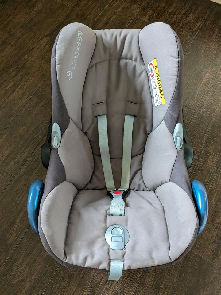 Babyschale - Maxi Cosi - Cabrio Fix in Neuenkirchen