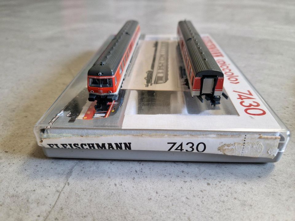Fleischmann Piccolo Loks Spur N Modelleisenbahn Eisenbahn in Jever