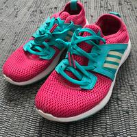Adidas Turnschuhe Sportschuh Halle Größe 38 Damen Hessen - Viernheim Vorschau