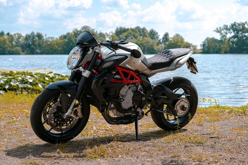 MV Agusta Brutale 800 in Strehla