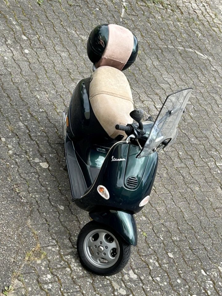 Vespa ET4 125er Roller in Benningen