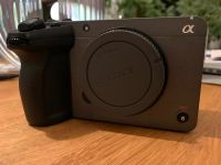 Neuwertige 4K-Videokamera: SONY CINEMA LINE FX30 + XLR-Griff Düsseldorf - Pempelfort Vorschau