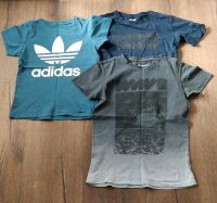 3 T-Shirts Adidas, Levis, manguun 140 Hessen - Linsengericht Vorschau