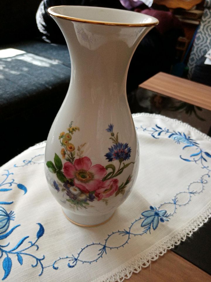 Schöne Porzellan Vase von Fürstenberg. in Hardegsen