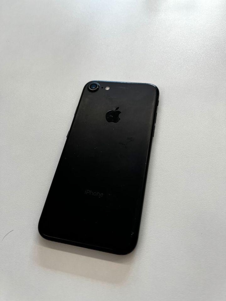 iPhone 7 32 GB (schwarz), displaysprung in Berlin