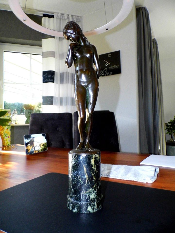 Bronze Skulptur Lissy Eckart Orginal in Wiebelsheim