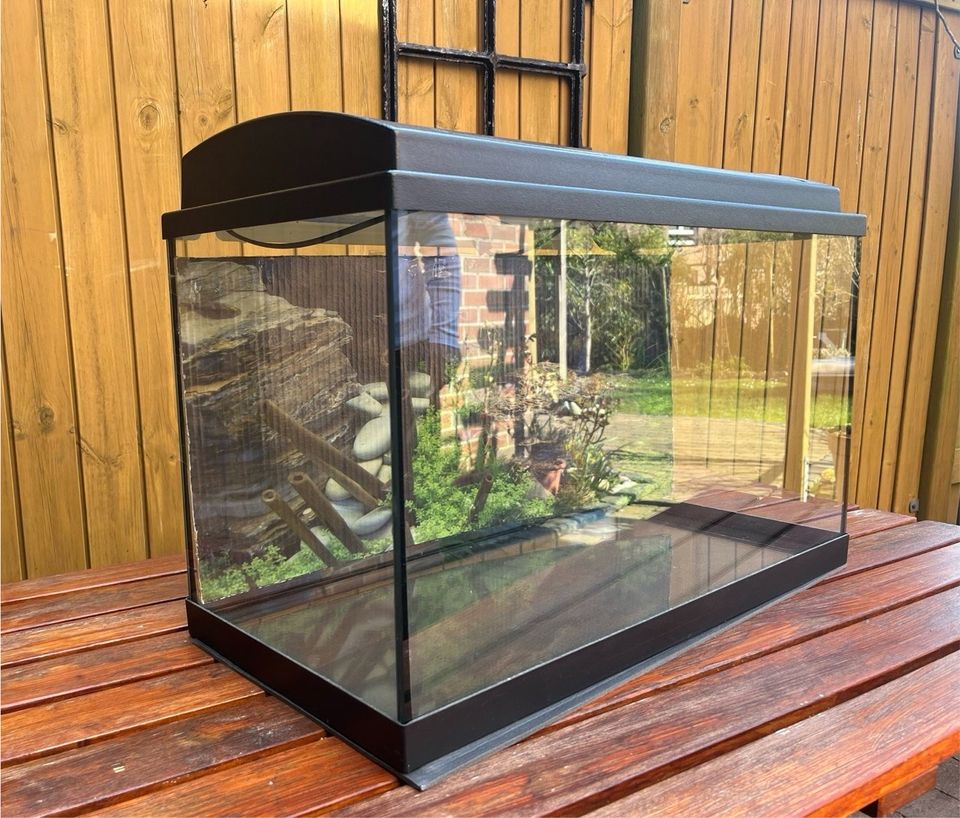 Aquarium 60x30x36 mit Zubehör in Angelmodde