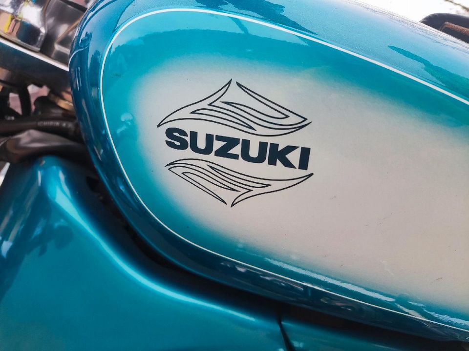 Suzuki 800 Intruder in Steinbach