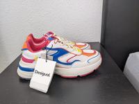 Desigual Sportschuhe Sneaker Moon Blanca Bunt Größe 38 Nordrhein-Westfalen - Gelsenkirchen Vorschau