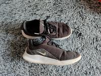 NIKE VIALE SNEAKER, Gr.40, zum reinschlüpfen. Hessen - Friedrichsdorf Vorschau