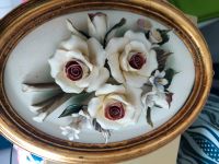 Zwei alte Bilder, das kleine ist glaubig  porzellanblume Nordrhein-Westfalen - Bocholt Vorschau