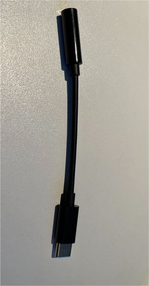 Kopfhörer Adapter USB C auf 3.5mm Klinke für Handys in Düsseldorf