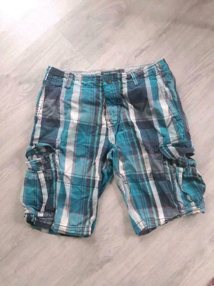 Jeans Shorts Bermudas Kurze Hose Gr M Herren Blau Bekleidung Karo in  Niedersachsen - Delmenhorst | eBay Kleinanzeigen ist jetzt Kleinanzeigen