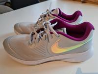 Nike Schuhe Turnschuhe Sneaker Nike Star Runner 38,5 Sachsen - Plauen Vorschau