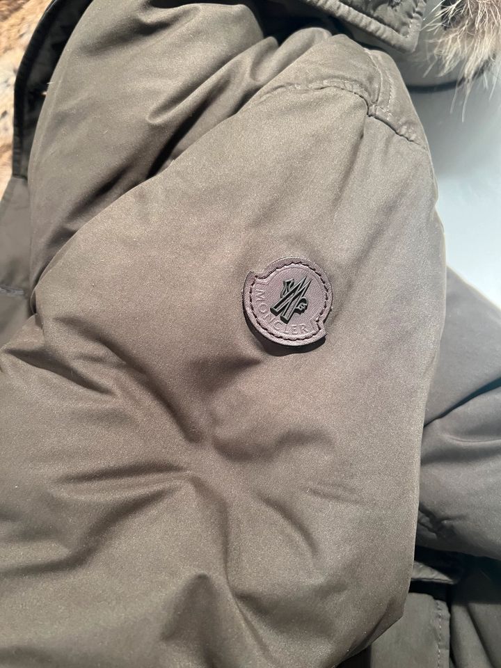 Moncler, Army-Parka, durchgehend Kaninchenfell gefüttert, Gr. 5 in Köln