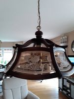 Wohnzimmerlampe in Nußbaum mit Ornament  Glasscheiben. Niedersachsen - Ovelgönne Vorschau