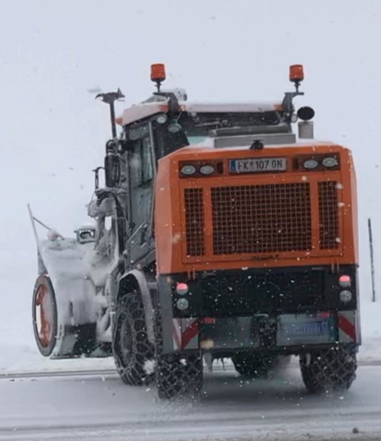 Schneeketten17.5 20.5 335 360 365 420 440 460 480 540 560 600 650 in Rielasingen-Worblingen