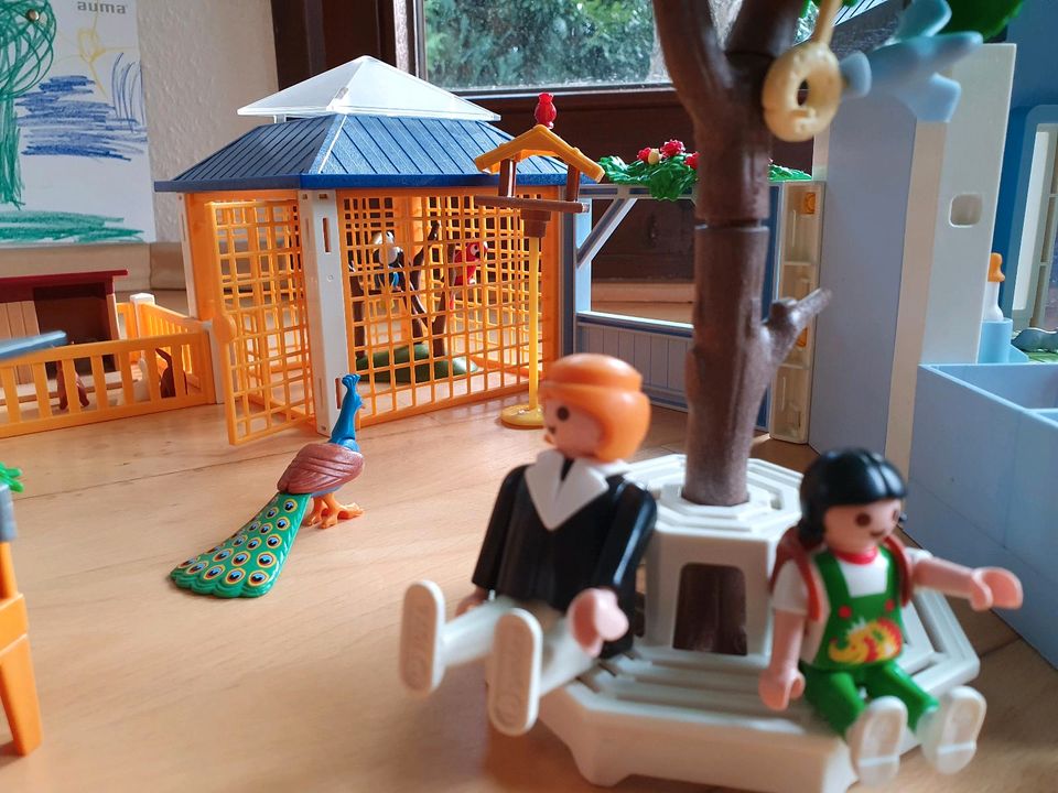 Playmobil Tierklinik 4343 + Freigehege in Buggingen