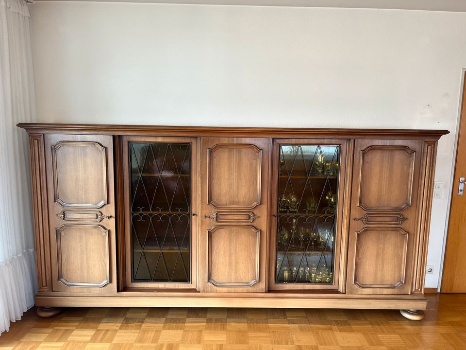 Antiker Wandschrank in Illerkirchberg