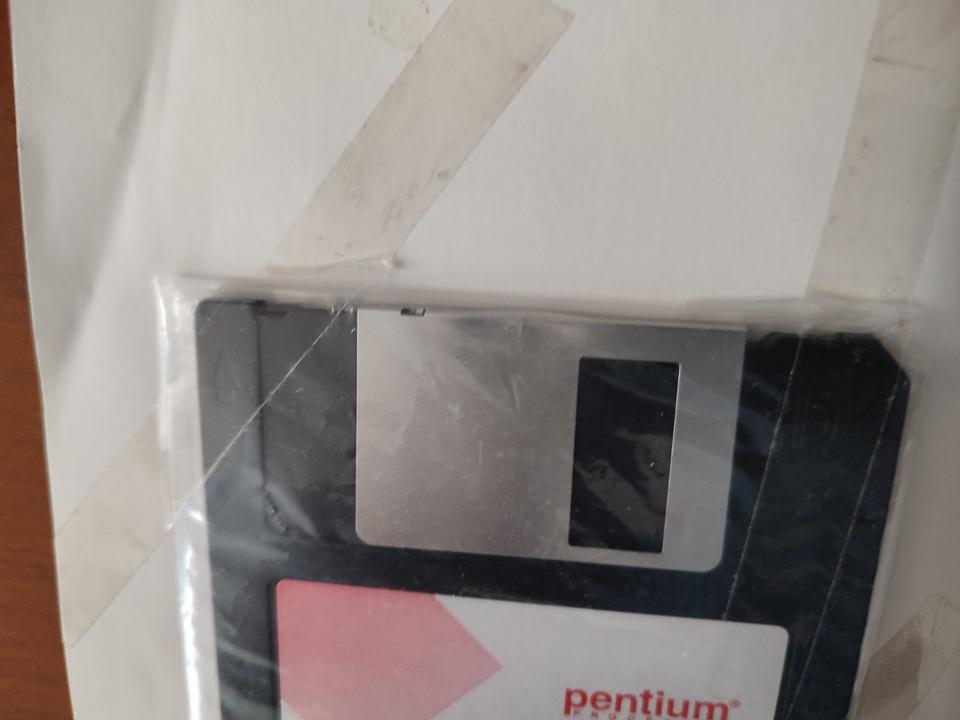 CHAINTECH 5IGM Bedienungsanleitung mit Floppy-Diskette Treiber in Berlin