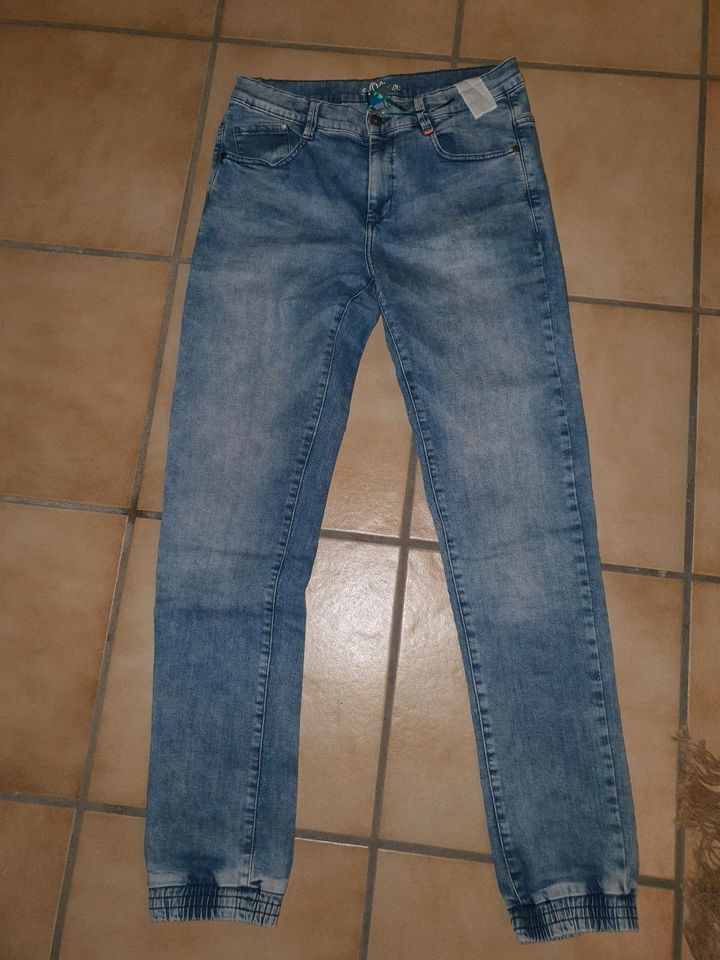 S.Oliver S Oliver Jeans Größe 176 in Niedersachsen - Diekholzen | eBay  Kleinanzeigen ist jetzt Kleinanzeigen