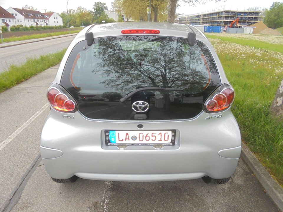 Toyota Aygo "AYGO-COOL"silver,originale 54000 KM ! in Landshut