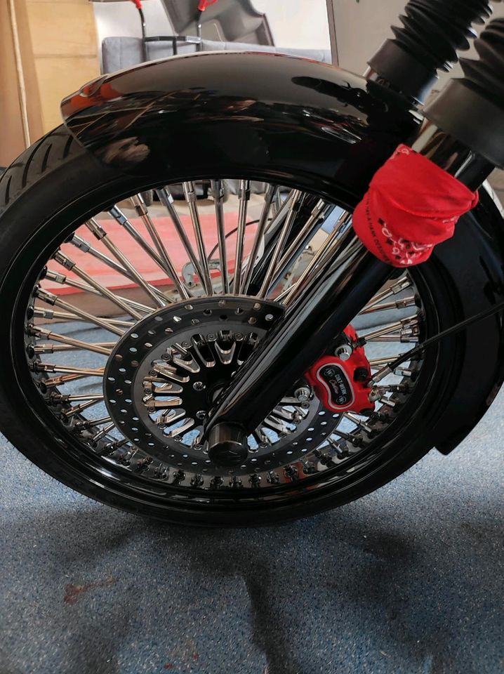 Harley Davidson street Bob 21Zoll TTS big spoke Speichen Felge in München