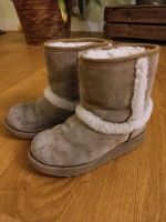 UGG Wildlederstiefel Gr. 30 Bad Doberan - Landkreis - Stäbelow Vorschau