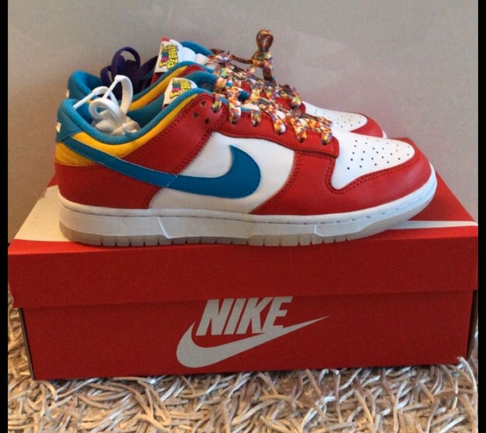 Nike Dunk Low LeBron James - Fruity Pebbles Sneakers in Berlin