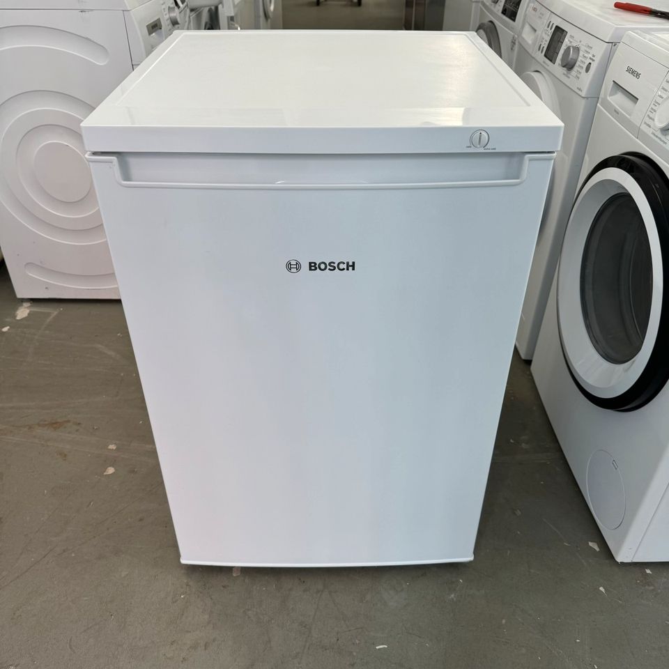 GEFRIERSCHRANK BOSCH EEK: E 85CM 12 MONATE GARANTIE in Hamburg