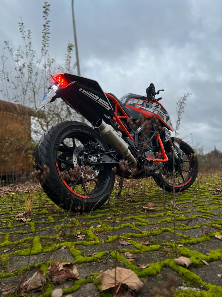 KTM Duke 125 in Brühl