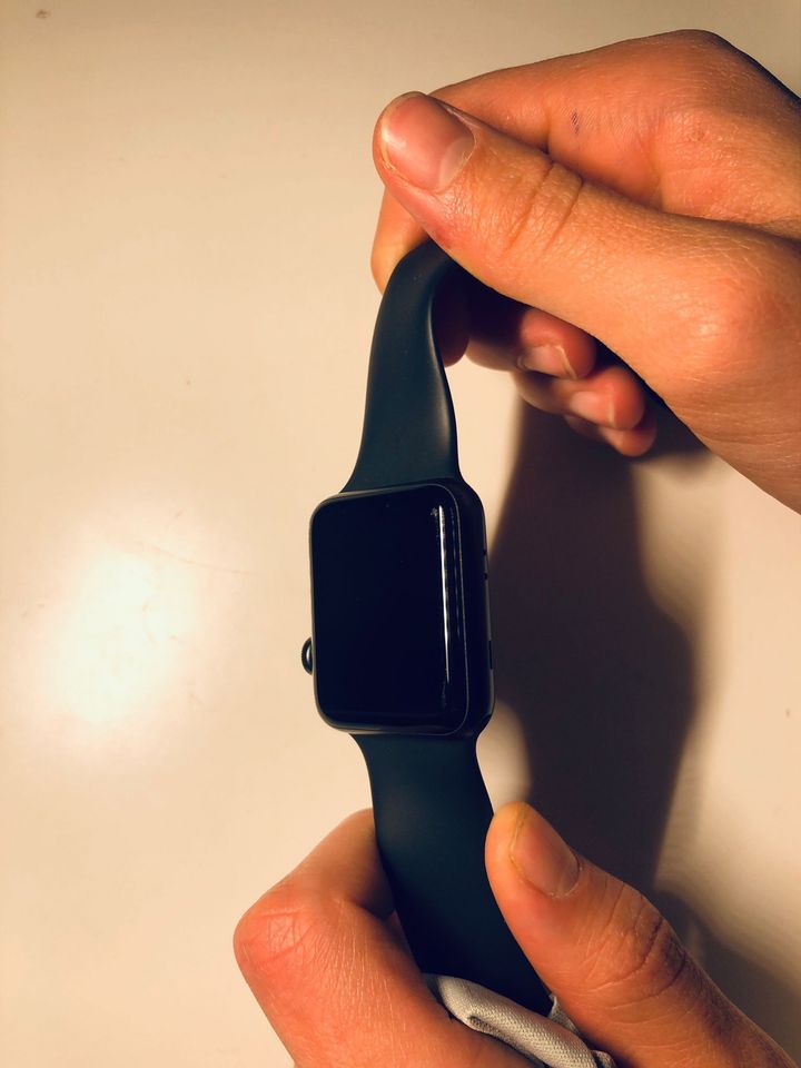 Apple Watch 3 42mm Cellular in Neuwertigem Zustand in München